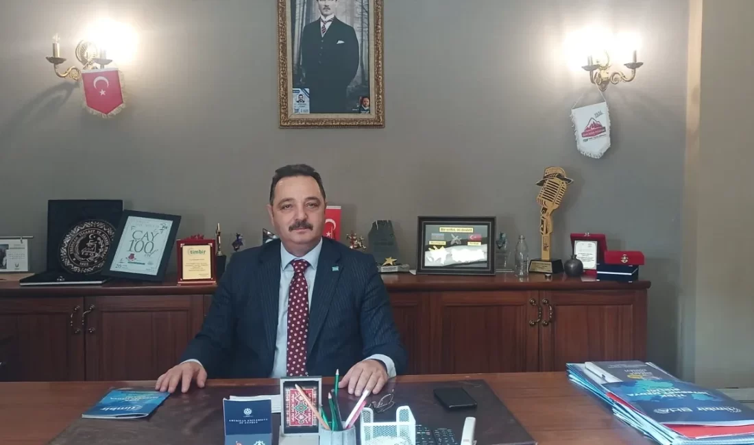 TİMBİR Genel Başkanı Dr. Süleyman Basa, sosyal medyanın gençler için