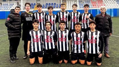 Bayrampaşa Belediye stadında oynanan Bayrampaşa Altınaslar spor İstanbul Gençlergücü spor