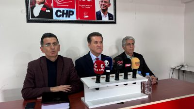 CHP Erzincan Milletvekili Mustafa Sarıgül, CHP Erzincan İl Başkanlığında bir