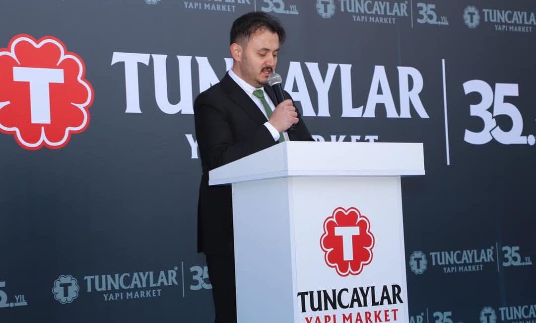 1990 yılında Alaattin Tuncay tarafından Erzincan Merkez çarşısında hizmete başlayan
