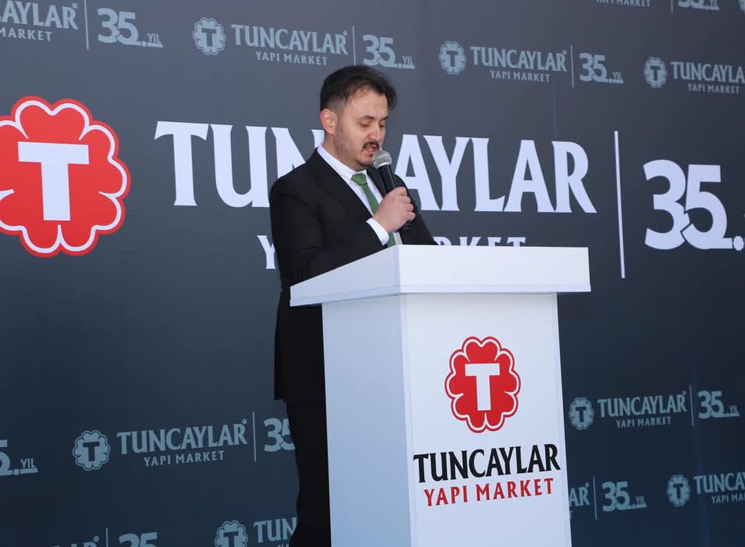 1990 yılında Alaattin Tuncay tarafından Erzincan Merkez çarşısında hizmete başlayan