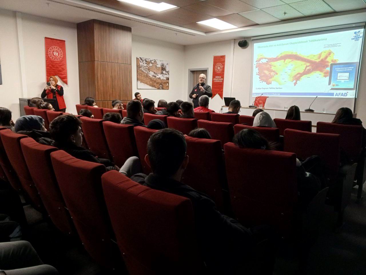 Erzincan 13 Şubat Gençlik Merkezi ve İl Afet ve Acil