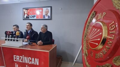 CHP Erzincan Milletvekili Mustafa Sarıgül, CHP Erzincan İl Başkanlığında bir