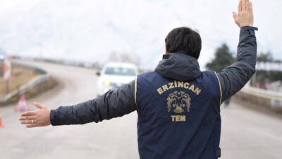 Erzincan Polisi araması bulunan şahıslara yönelik yaptığı operasyonlarda 50 yıl