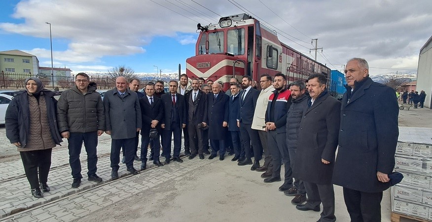Tren yolu ile Kazakistan’a gerçekleştirilen ihracat nedeniyle Erzincan Organize Sanayi