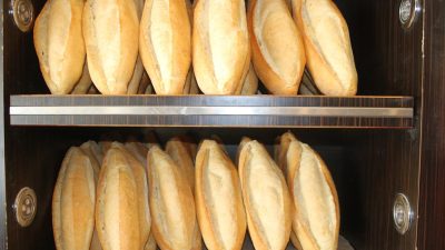 Erzincan Fırıncılar Odası Başkanı Alaattin Macit, birçok artan maliyetler nedeniyle