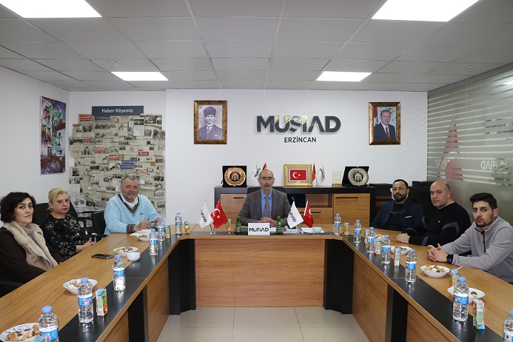 MÜSİAD Erzincan Şube başkanı İsmail Miraç Durmaz basın mensupları ile