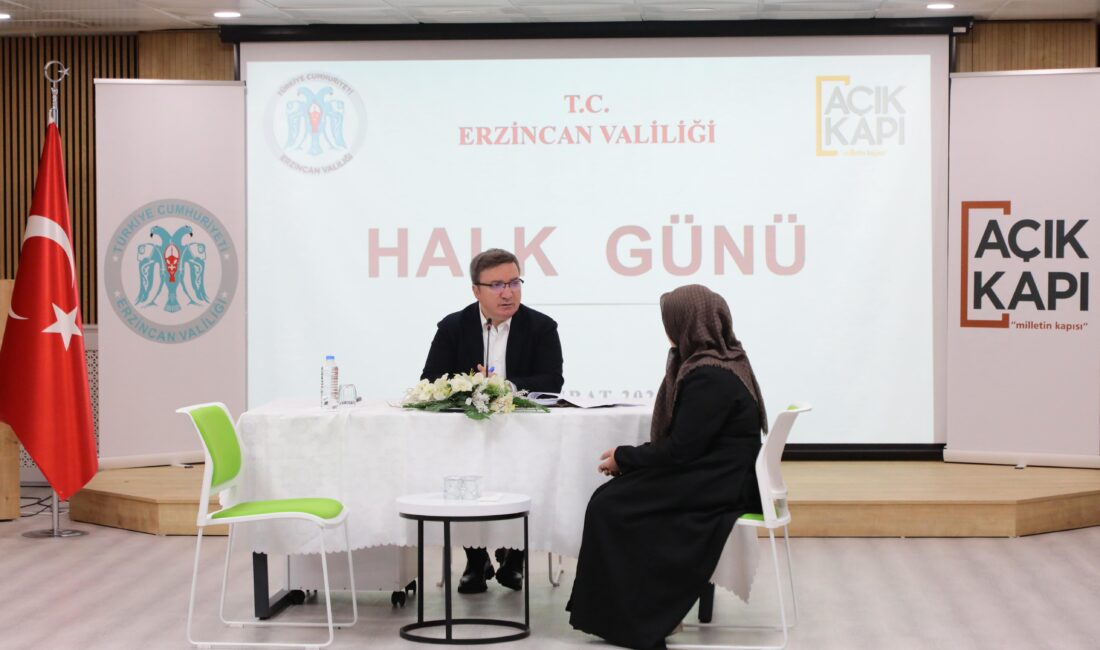 Erzincan Valisi Hamza Aydoğdu, "Halk Günü Buluşmaları" kapsamında vatandaşlarla bir