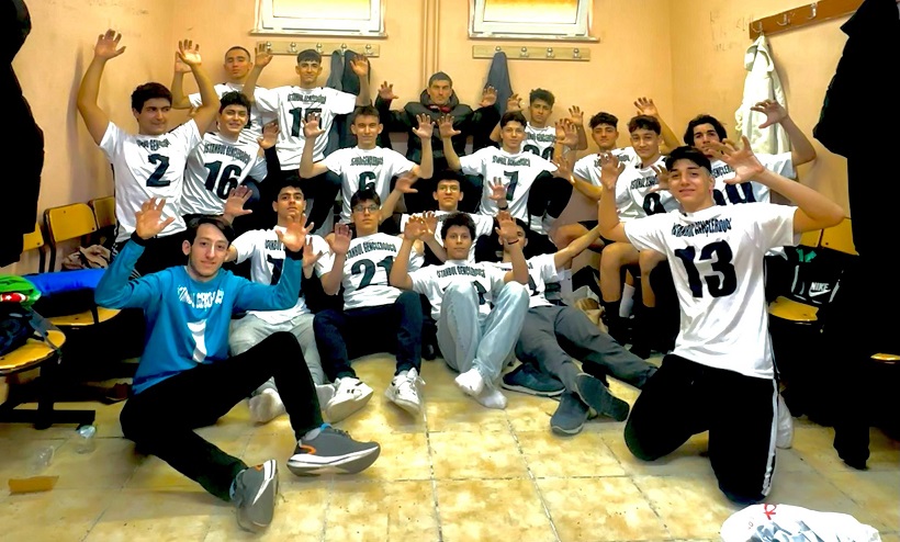 Bahçeköy orman fakültesi stadında oynanan U-17 B/ligi Yıldız Kanaryalar spor