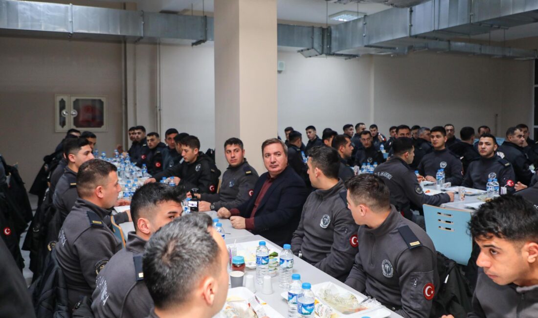 Erzincan Polis Meslek Eğitim Merkezi'ni(POMEM) ziyaret eden Erzincan Valisi Hamza