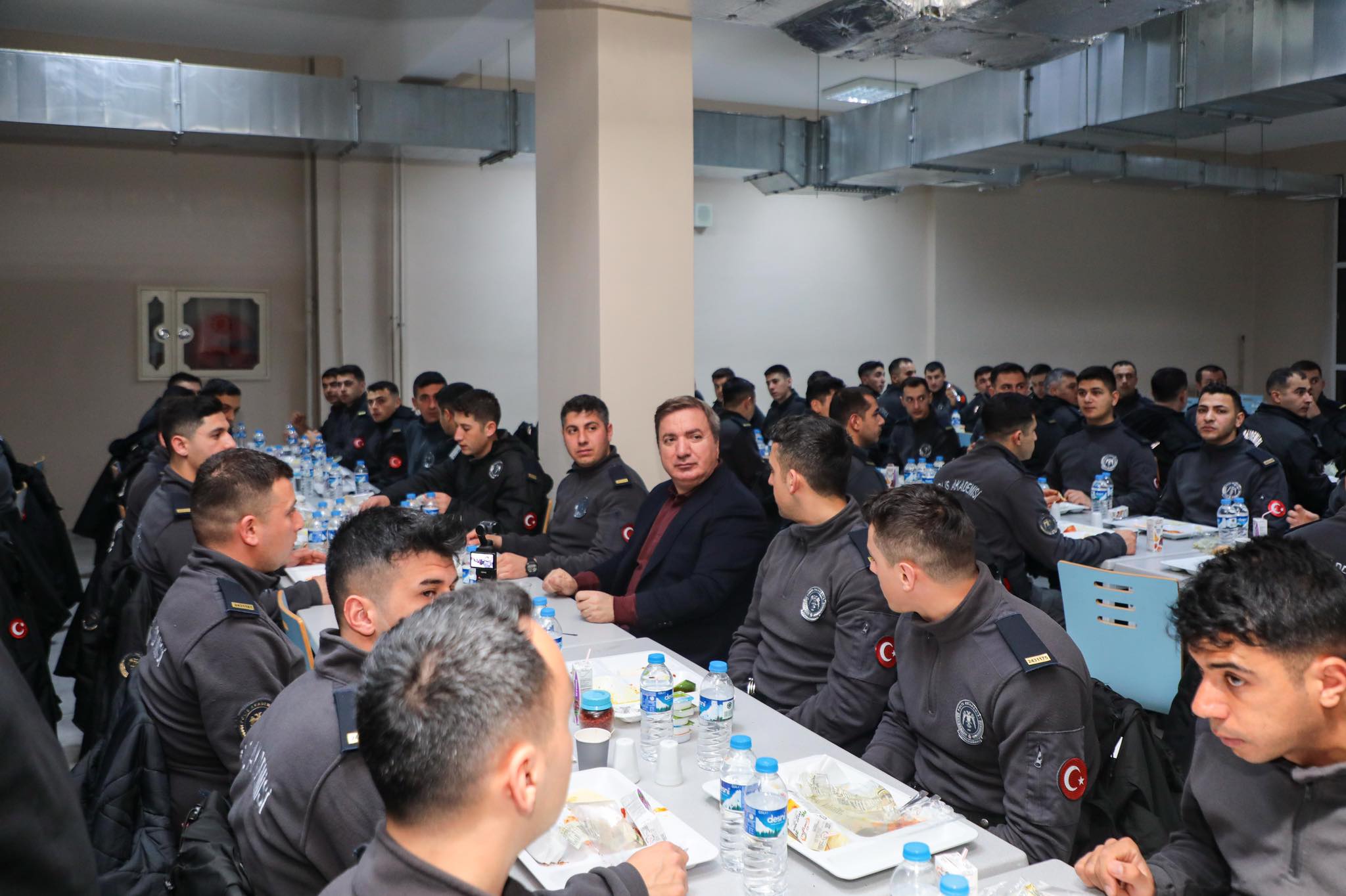 Erzincan Polis Meslek Eğitim Merkezi'ni(POMEM) ziyaret eden Erzincan Valisi Hamza