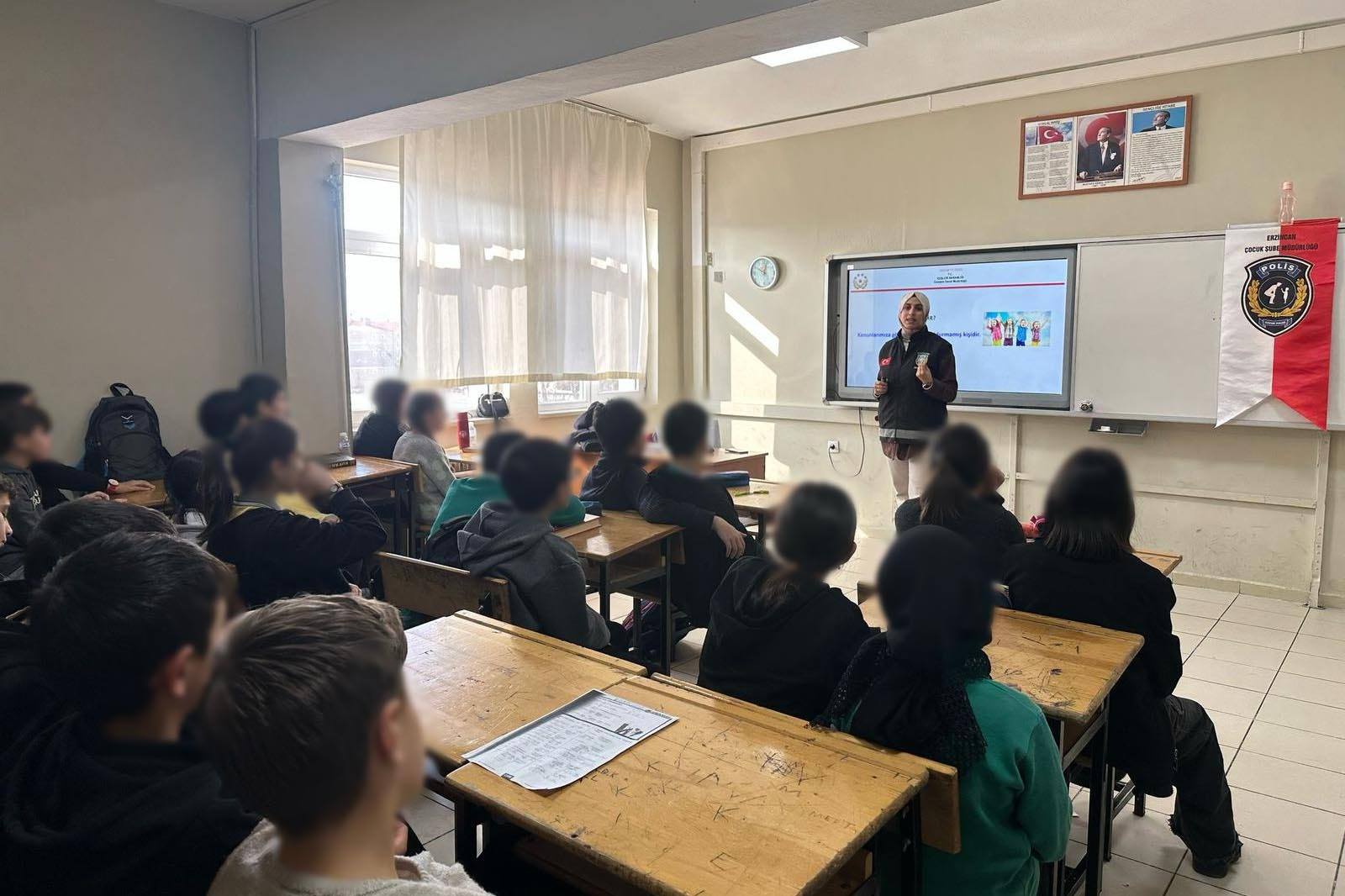 Erzincan İl Emniyet Müdürlüğü Çocuk Şube Müdürlüğü koordinesinde Trafik Tescil