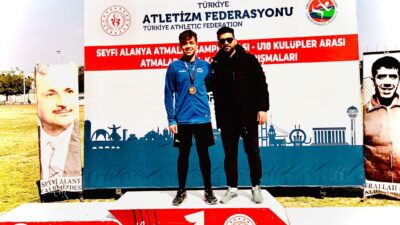 Mersin ilinde düzenlenen Seyfi Alanya Atmalar Türkiye Şampiyonasında yarışan Erzincanlı