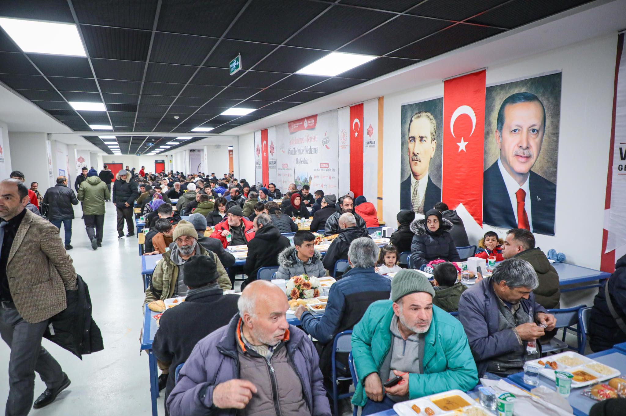 Ramazan ayının manevi atmosferi, Erzincan’da iftar sofralarında birlik ve beraberlik