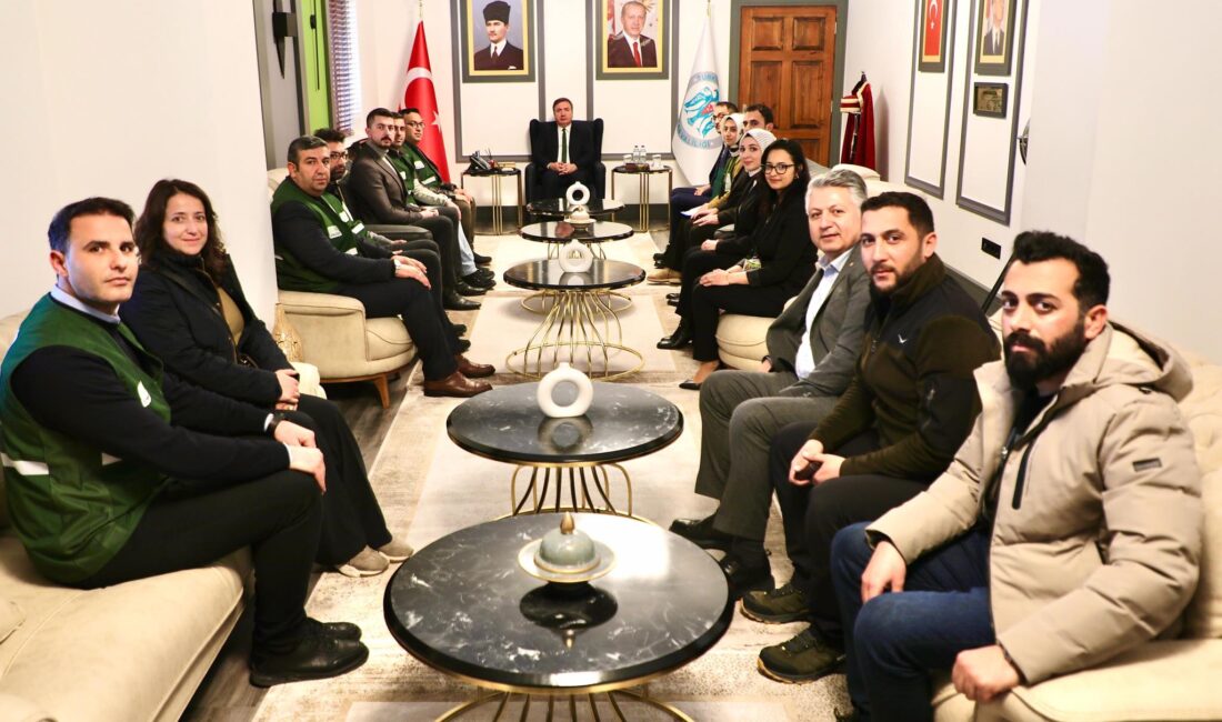 Yeşilay Haftası kapsamında Türkiye Yeşilay Cemiyeti Erzincan Şube Başkanı Av.