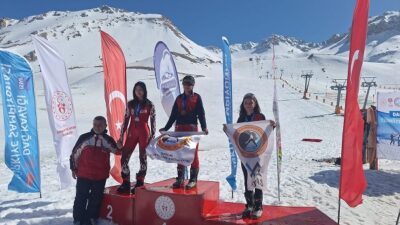 Türkiye Dağcılık Federasyonu'nun düzenlediği Türkiye Dağ Kayağı Şampiyonası 14-16 Mart