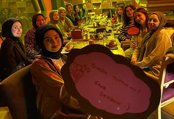 Türkiye genelinde 150’den fazla üniversitede faaliyet gösteren ve öğrencilere yönelik