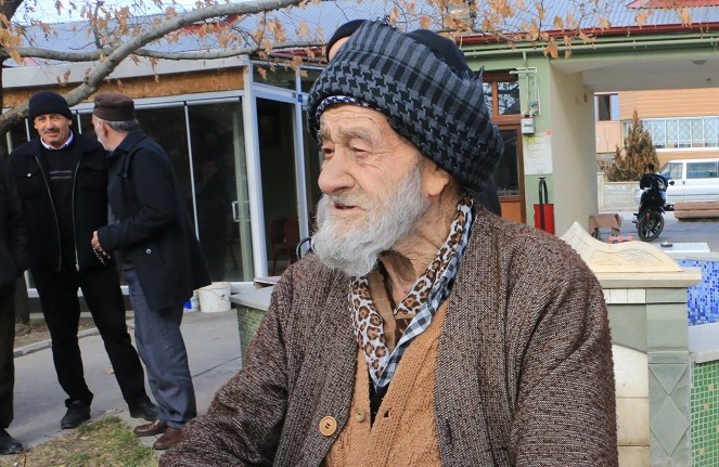 Yaşlı nüfus olarak kabul edilen 65 ve daha yukarı yaştaki