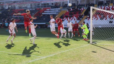 TFF 2. Lig Beyaz gurupta mücadele eden 24Erzincanspor 25. Hafta