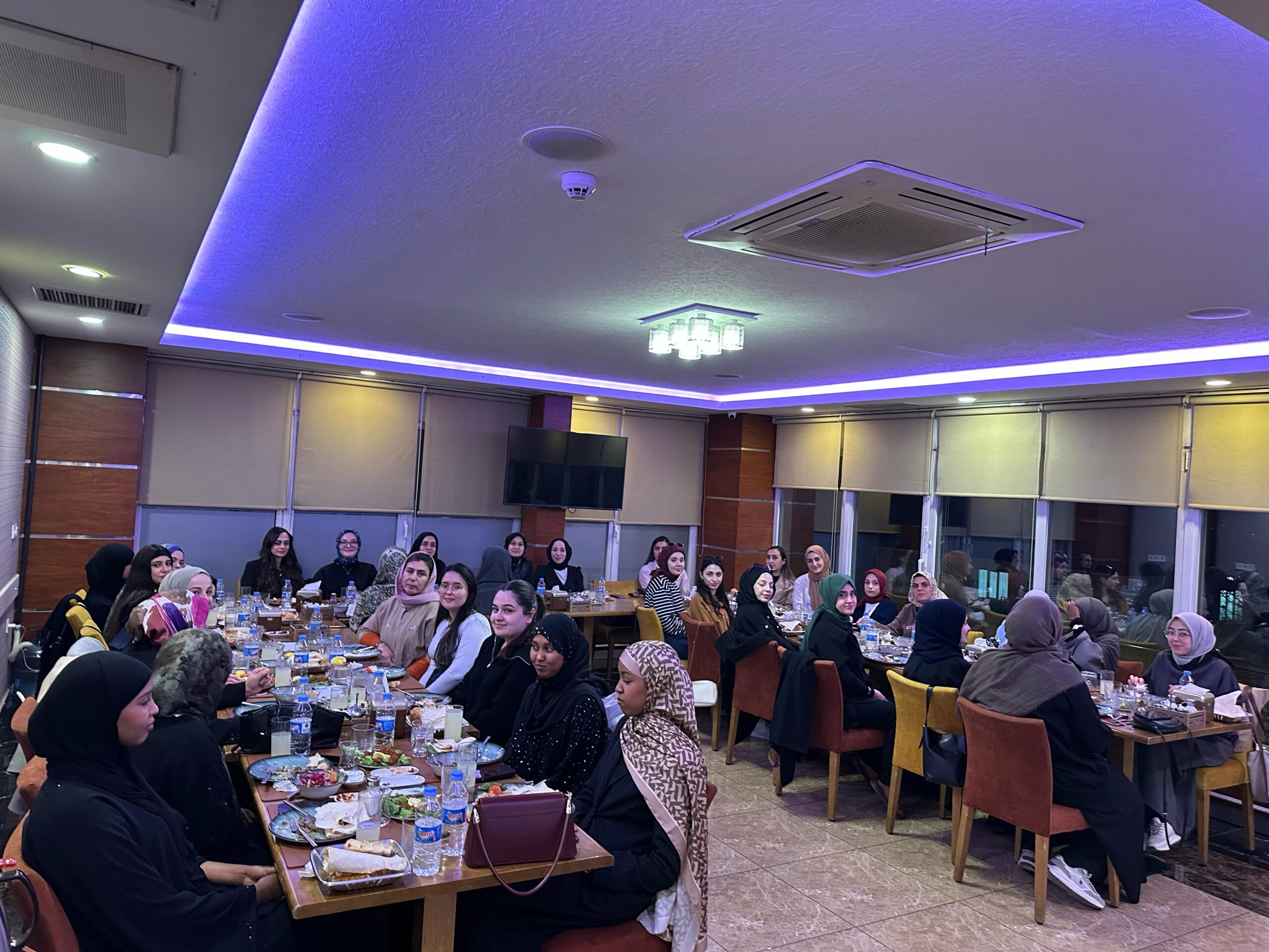 Erzincan İlim yayma Cemiyeti Hacı Gıyasettin Deniz kız öğrenci yurdunda
