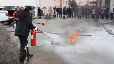 Erzincan Gençlik ve Spor İl Müdürlüğüne bağlı olarak hizmet veren