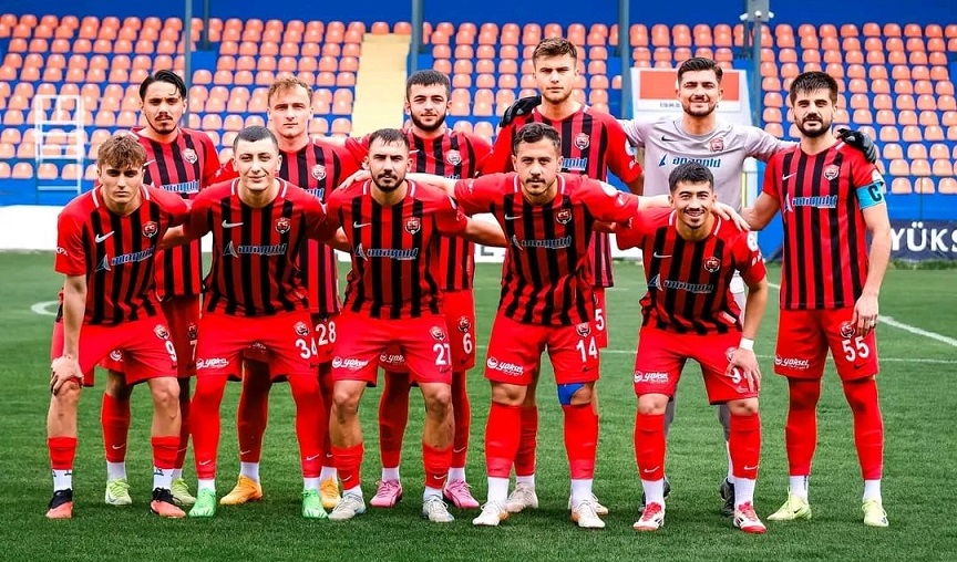 TFF 2. Lig Beyaz gurupta mücadele eden 24Erzincanspor Sincan Belediye