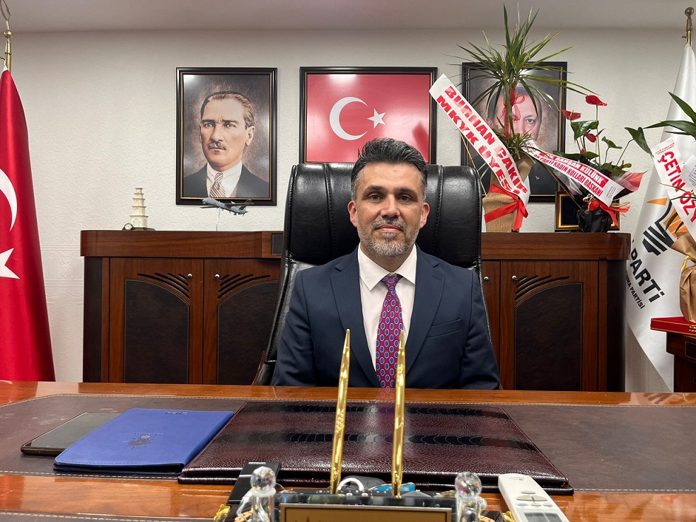 AK Parti Erzincan İl Başkanı Alpay Kabadayı, 8 Mart Dünya