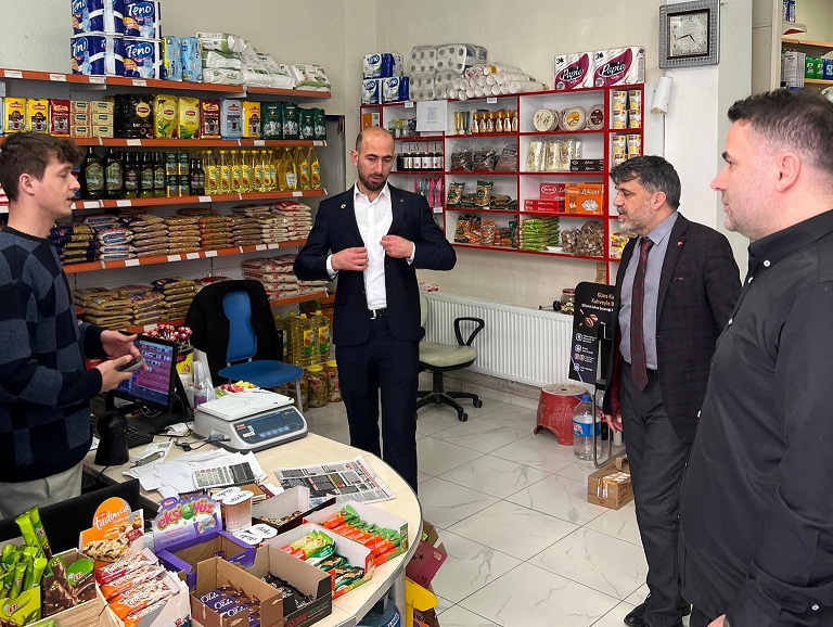 CHP’nin son günlerde kamuoyunu meşgul eden boykot çağrısına karşı tepkiler