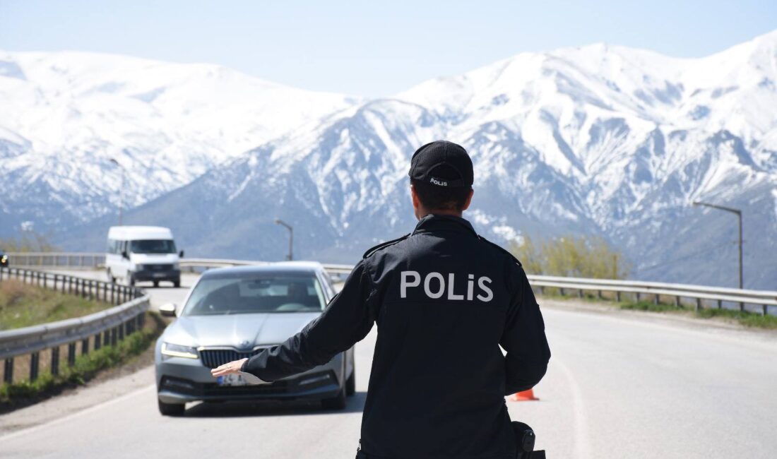 Erzincan İl Emniyet Müdürlüğü Asayiş Şube Müdürlüğü koordinesinde il merkezinde