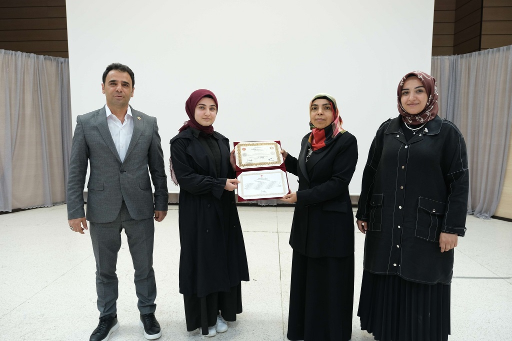 Erzincan genelindeki Kur’an kurslarında eğitim gören 23 kız ve erkek