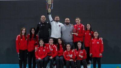 Çorum’daki U20 Kadınlar Türkiye Güreş Şampiyonası’nda Erzincanlı sporcular 1 altın,