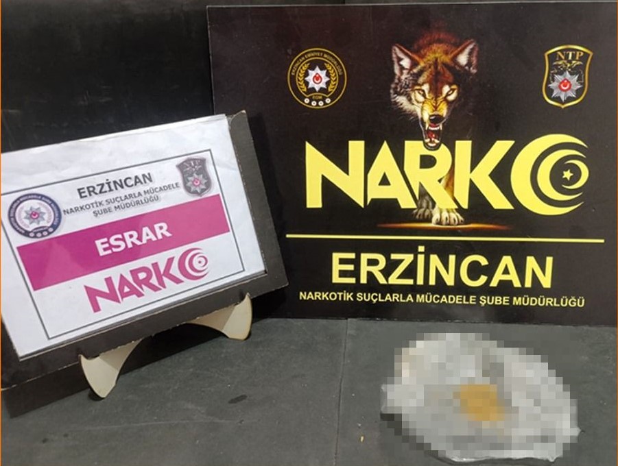 Uyuşturucu ile mücadelesini aralıksız sürdüren Erzincan Polisi gerçekleştirdiği çalışma kapsamında,
