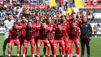 TFF 2. Lig Beyaz Gurupta mücadele eden 24Erzincanspor sahasında konuk