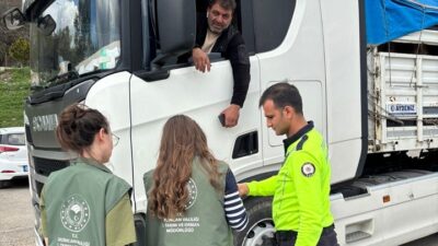 Erzurum-Erzincan Karayolu’nda denetimler başladı. Güvenlik güçleri ile işbirliği içerisinde Tercan