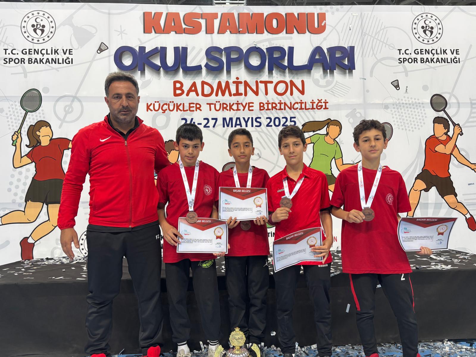 Erzincan Şehit Er Süleyman Aydın Ortaokulu, Kastamonu'da düzenlenen Okul Sporları