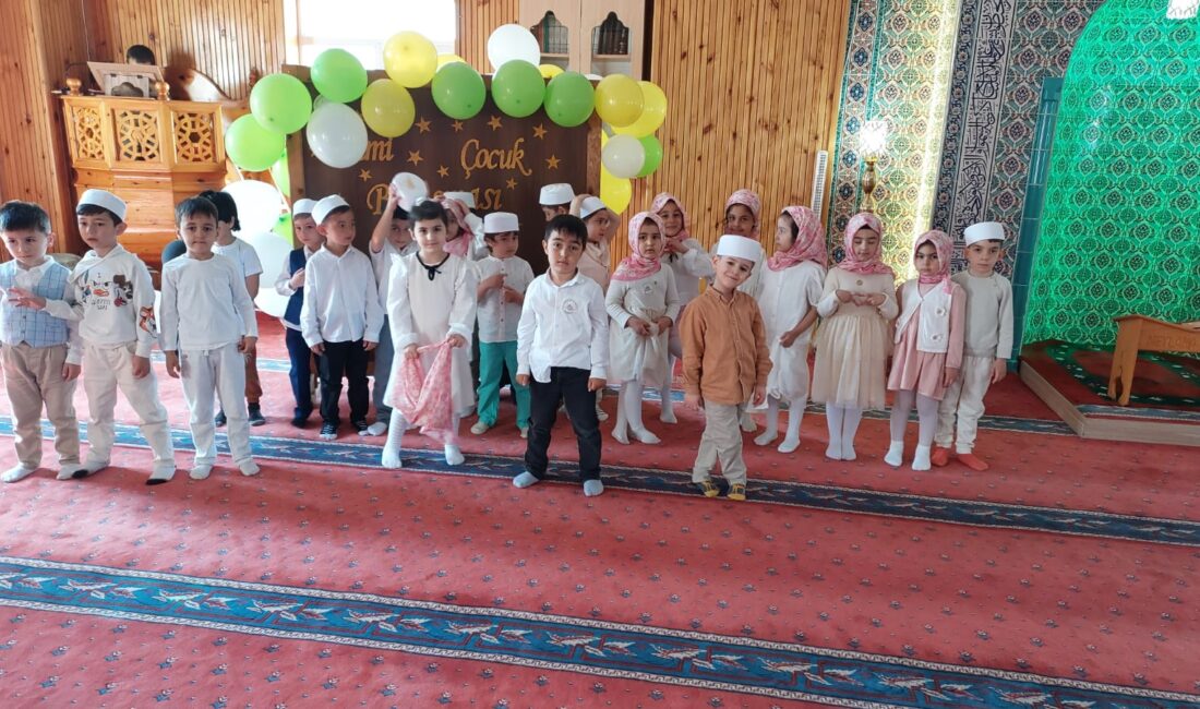 Diyanet İşleri başkanlığının "Şehirlerin Kalbi Camide Buluşuyoruz, Cami-Çocuk Buluşması" projesi