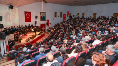 Türk halk müziğine birçok unutulmaz türkü armağan eden bağlama sanatçısı,