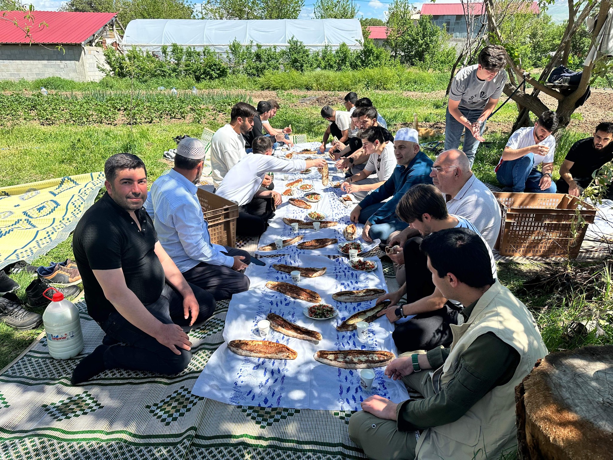 Erzincan Binali Yıldırım Üniversitesi öğrencileri, manevi rehberler ve İl Müftü