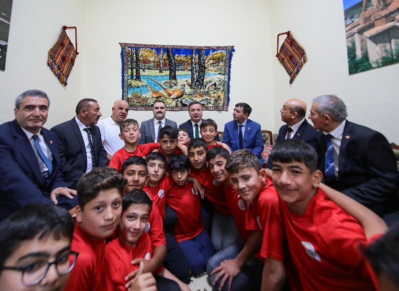 Erzincan’ın gençlerine spor yapma imkanı veren ve aynı zamanda ahlaki