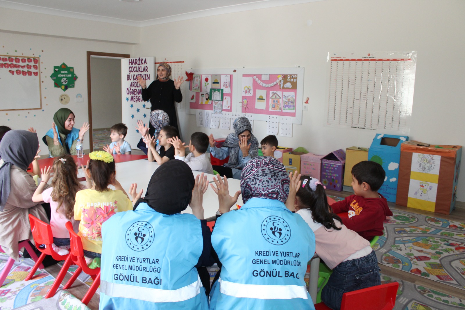 Erzincan Gençlik ve Spor İl Müdürlüğü Erzincan Öğrenci Yurdu gönüllüleri,