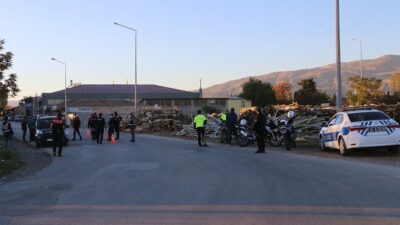 Erzincan Polisi, araması bulunan şahıslara yönelik yaptığı operasyonlarda 40 yıl