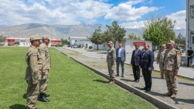 Erzincan Valisi Hamza Aydoğdu’nun okul ziyareti esnasında kardeşi tarafından otizmli