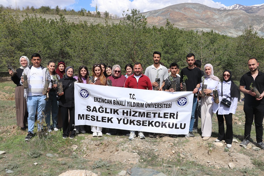 Erzincan Esentepe mevkiinde ACAR Arama Kurtarma Gençlik Eğitim Derneği koordinesinde