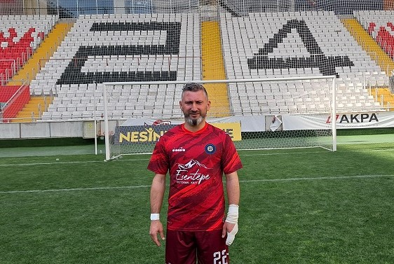 Erzincangücü futbol takımının 1. Amatör ligde şampiyon olmasında önemli bir