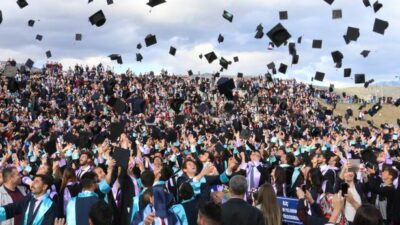 Yükseköğretim mezun oranı 25-34 yaş grubundaki nüfusta yüzde 44,9 oldu.