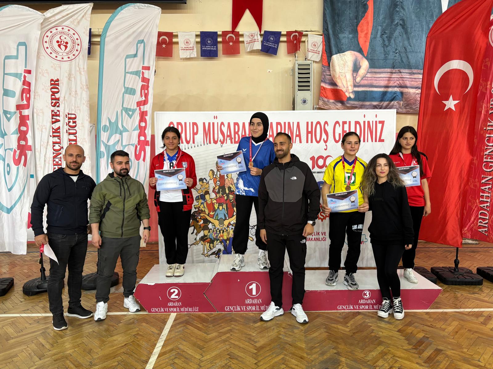 Erzincan'dan genç bir sporcumuz daha, katıldığı bölgesel yarışmalarda gösterdiği üstün