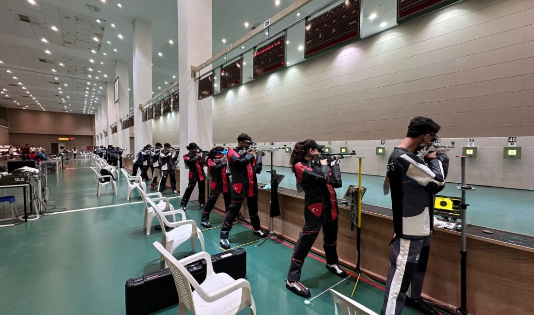 Erzincan Okul Sporları Atıcılık Takımı 9-11 Mayıs'ta Mersin'deki Gençler-Yıldızlar Türkiye