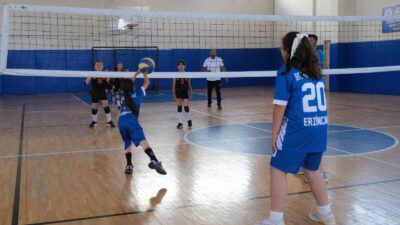 Voleybol il birinciliği müsabakaları Atatürk Mesleki ve Teknik Anadolu Lisesi