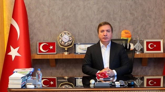 Erzincan Valisi Hamza Aydoğdu, Kurban Bayramı dolayısıyla yayınladığı mesajında Kurban,