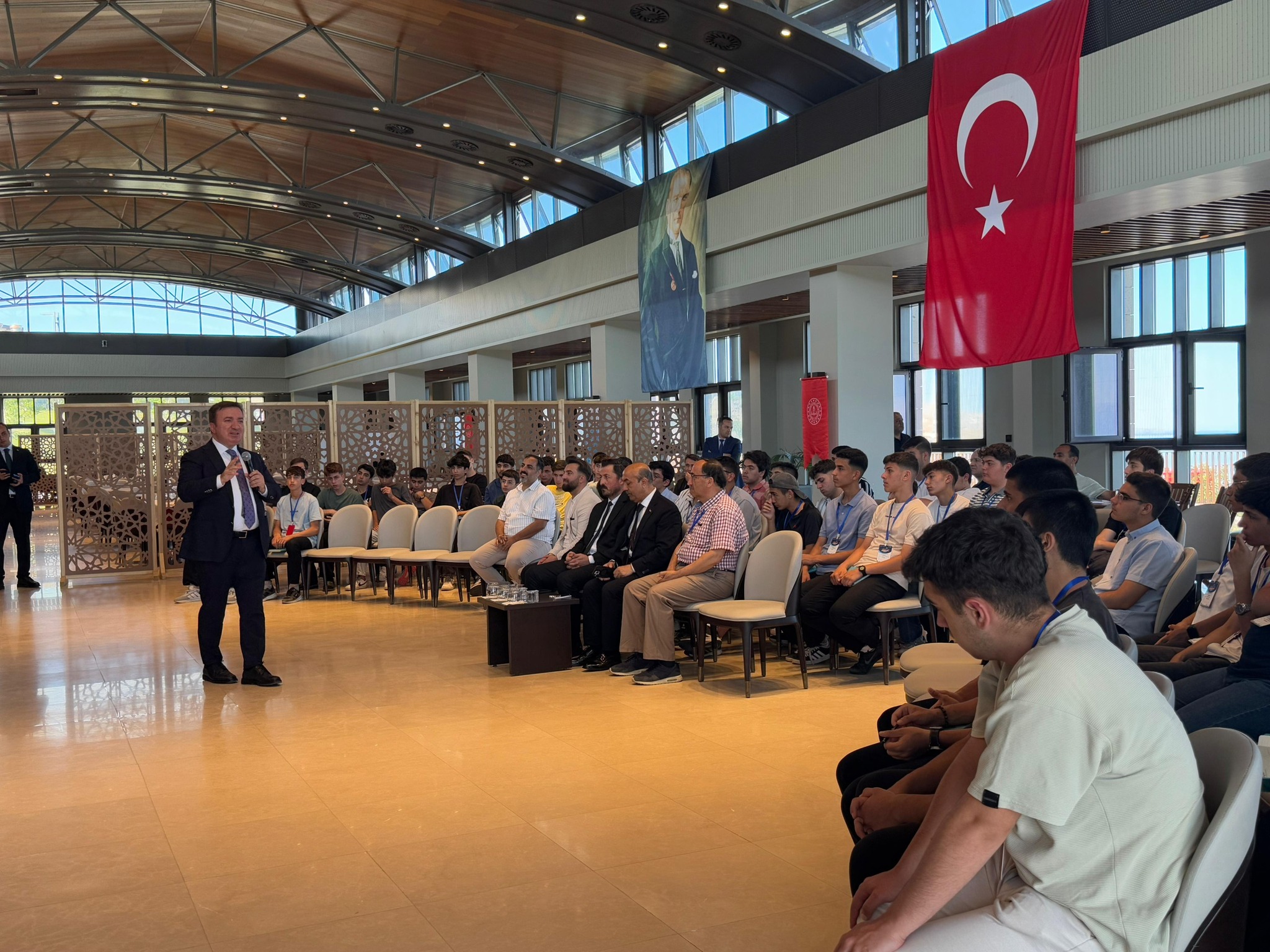 Cumhurbaşkanlığının himayelerinde, 22-28 Haziran 2025 tarihleri arasında Bitlis Ahlat’ta, Ahlat